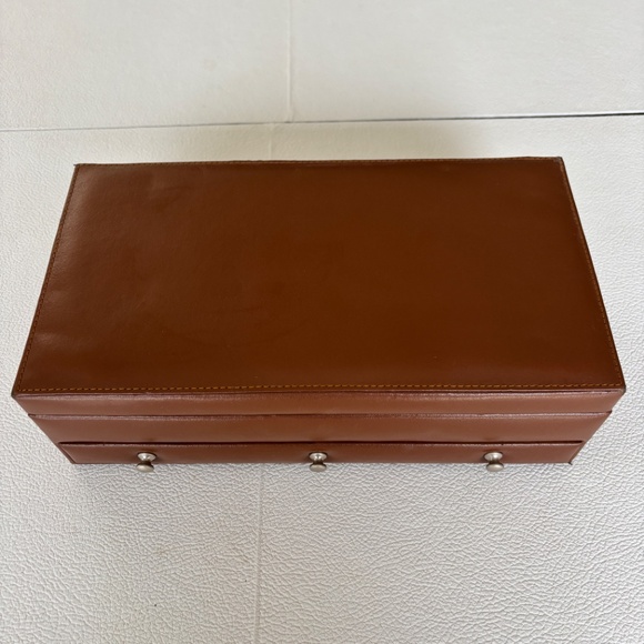 Jewelry Box - Picture 3 of 8